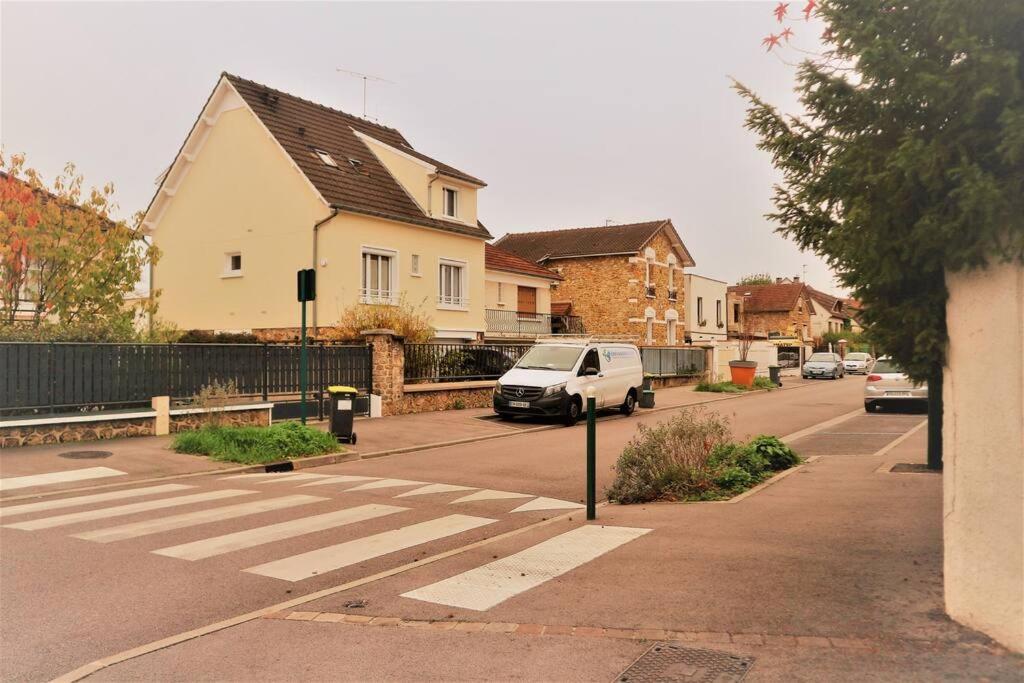 Appartement Cosy Proche Disney Vaires-sur-Marne Exteriör bild